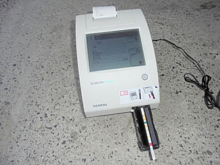 尿分析装置（クリニテック）
